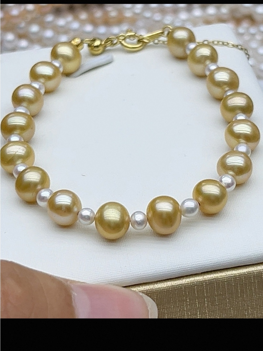Elegant Golden Pearl Bracelet